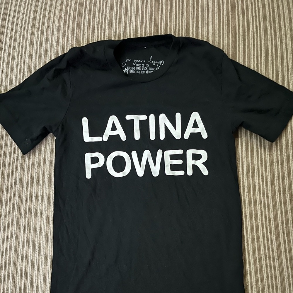 Latina power tee